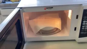 Can you use wax paper in the oven